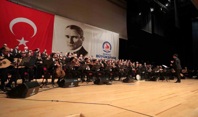 Atatürk sevdiği şarkılarla anıldı