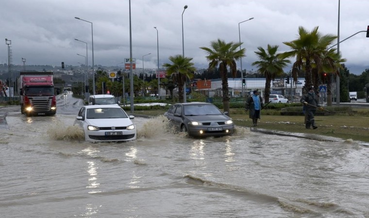 Aydının kıyı ilçelerine sağanak yağış uyarısı