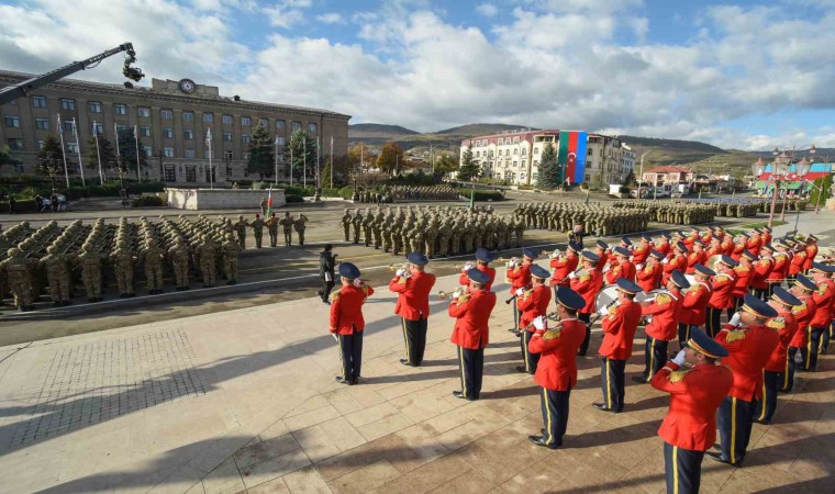 Azerbaycan ordusundan Hankendide gövde gösterisi