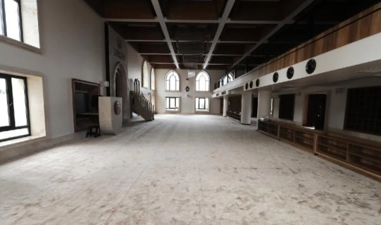 Başakşehir’de Hayır Ortakları Camii dualarla ibadete açıldı