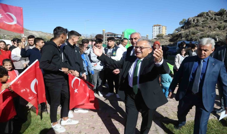 Başkan Büyükkılıç, son bir aydaki yatırımları anlattı