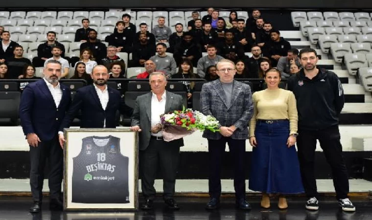 Başkan Çebi, kadın ve erkek basketbol takımlarıyla buluştu