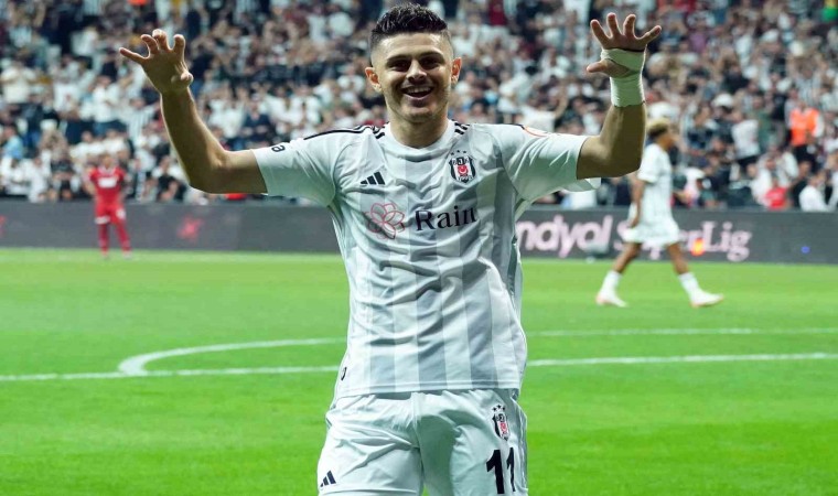 Beşiktaşta Milot Rashicaya milli davet