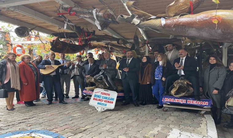 Beylikdüzünde eğitimciler Öğretmenler Gününde Deniz Canlıları Müzesinde bir araya geldi