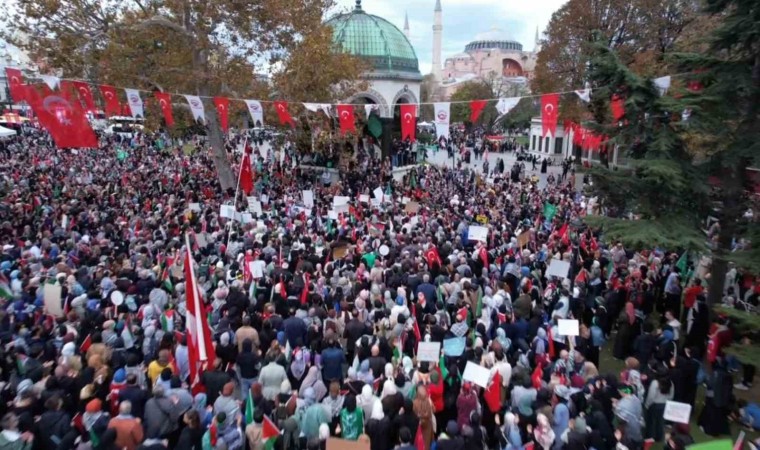 Binlerce kişi Filistin için Edirnekapıdan Sultanahmete kadar yürüdü