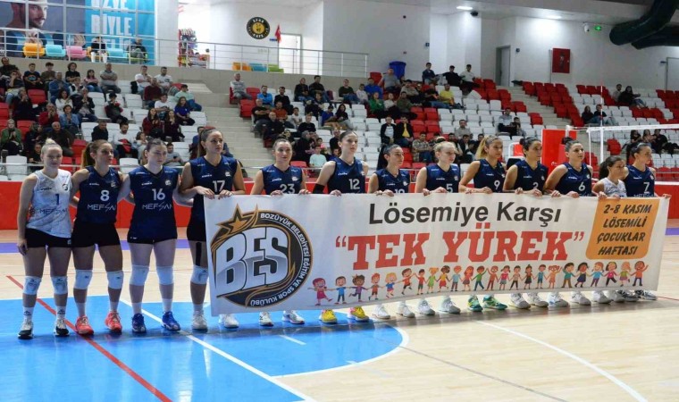 “Bizim Kızlar” 3. haftada Düzce Voleybolu 3-0 yenerek 3. galibiyetlerini aldı