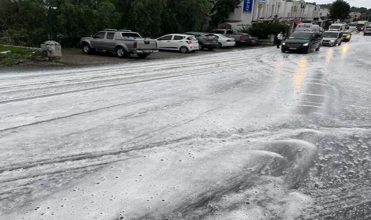 Bodrum’da yollardaki beyaz köpük merak uyandırdı