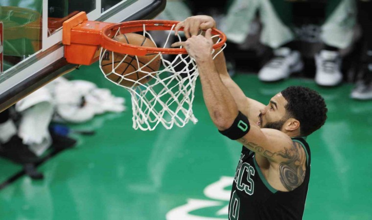 Boston Celtics, New York Knicksi mağlup etti