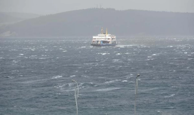 Bozcaada ve Gökçeada’ya yarınki feribot seferleri iptal