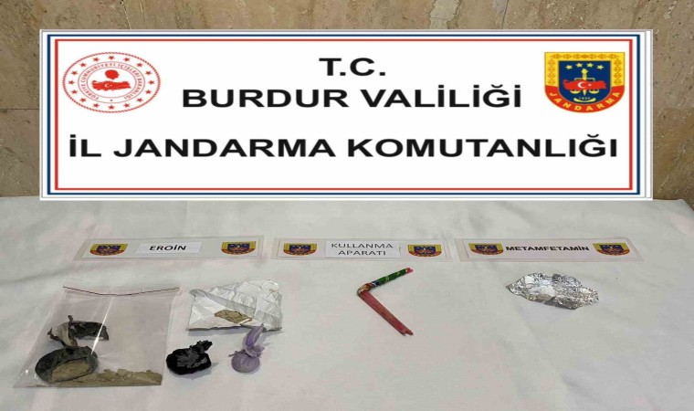 Burdurda jandarmadan uyuşturucu ve kaçakçılık operasyonu