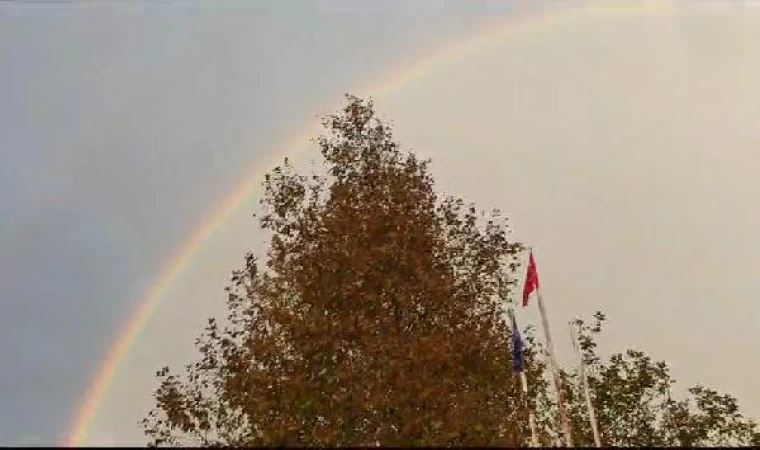 Bursa’da sağanak yağışın ardından oluşan çift gökkuşağı hayran bıraktı