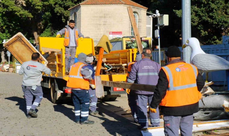 Büyükşehirden fırtınanın izlerini silmek için hummalı çalışma