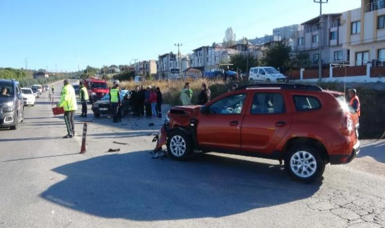 Çanakkale’de otomobiller çarpıştı: 1 ölü, 1 yaralı