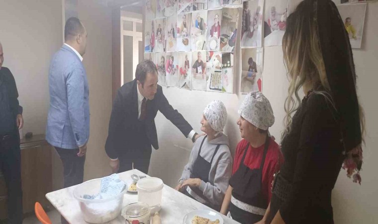 Çevre, Şehircilik ve İklim Değişikliği İl Müdürü Çelikten Bakım Rehabilitasyon ve Aile Danışma Merkezi Müdürlüğüne ziyaret