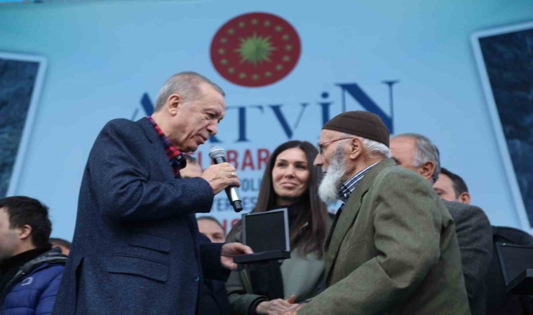 Cumhurbaşkanı Erdoğan Binali dedeye doğalgaz sözünü tuttu