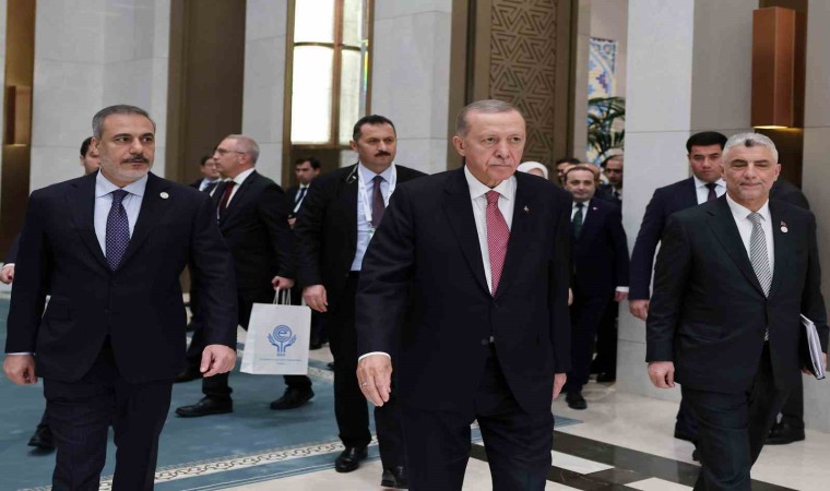 Cumhurbaşkanı Erdoğan, Özbekistanlı mevkidaşı Mirziyoyev ile görüştü