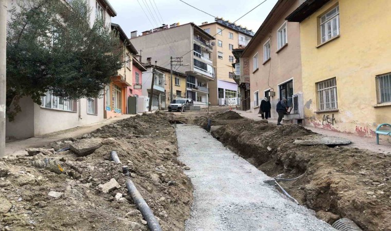 Demircinin yağmur suyu hattı çalışmaları devam ediyor