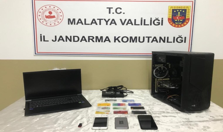 Depremzedeleri dolandıranlara jandarmadan operasyon: 2 gözaltı