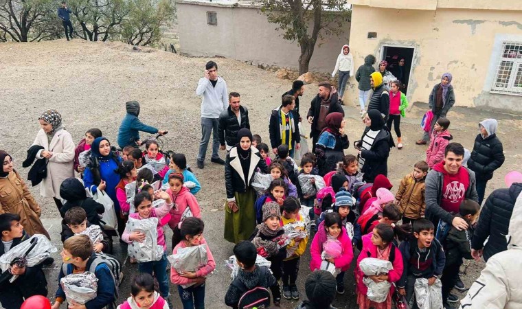 Diyarbakırda üniversite öğrencilerinden ilkokul öğrencilerine etkinlik