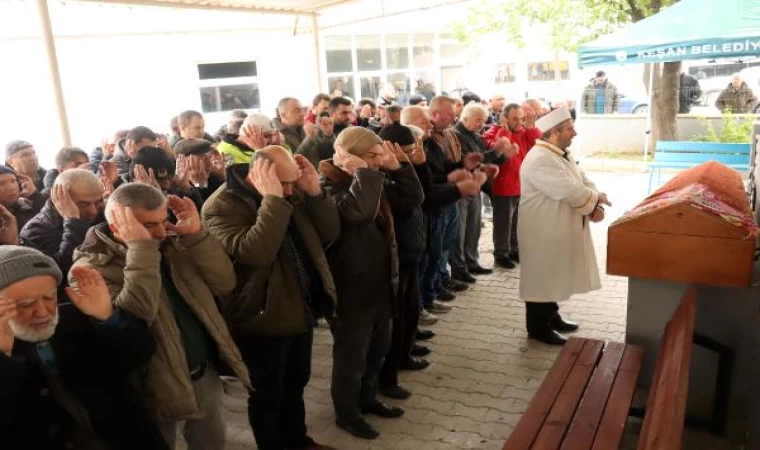 Doğum gününün sabahı evinde ölü bulunan kadının kalp krizi geçirdiği belirlendi