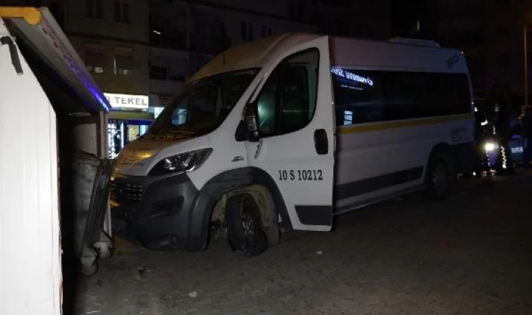 ’Düz kontak’ yöntemiyle çaldığı minibüsle 130 kilometre kaçan şüpheli tutuklandı