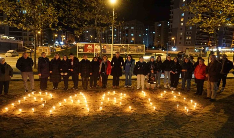 Edirnede Gazzede hayatını kaybeden çocukların anısına mumlar yakıldı