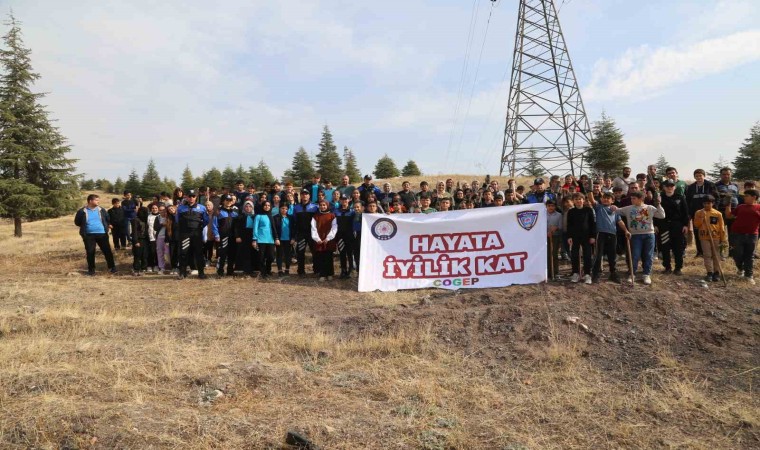 Elazığ polisi Hayata İyilik Katıyor