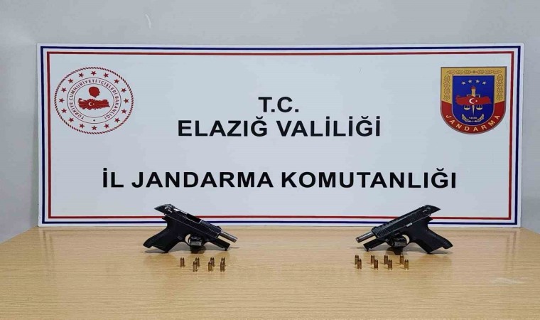 Elazığda 2 adet ruhsatsız tabanca ele geçirildi