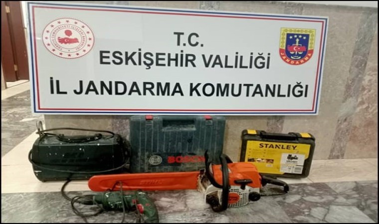 Evden hırsızlık yapan şahıslara jandarma operasyonu