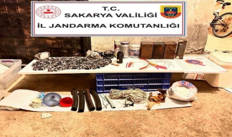 Evi patlayıcı madde imalathanesine çevirmişler