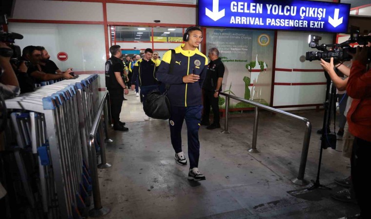 Fenerbahçe kafilesi Adanaya geldi