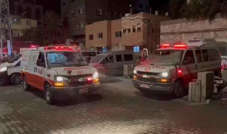 Filistin Kızılayı, 2 ambulansının daha vurulduğunu açıkladı