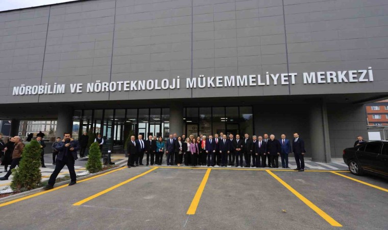 Gazi Üniversitesinde Nörobilim ve Nöroteknoloji Merkezi açıldı