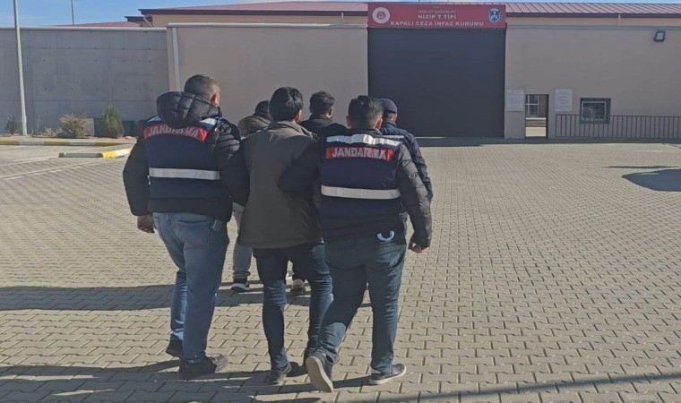 Gaziantepte 3 düzensiz göçmen yakalandı, 2 organizatör tutuklandı