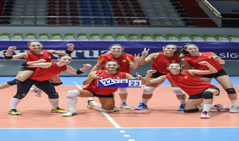 Göztepe Voleybol, BB Bodrumspor maçının son antrenmanını gerçekleştirdi