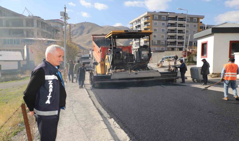 Hakkari Belediyesinden asfalt çalışması