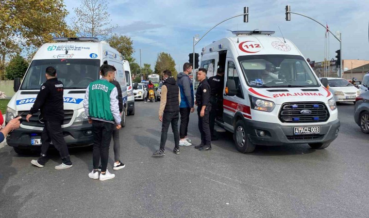 Halk otobüsü kırımızı ışık ihlali yaptı: 1i ağır 2 yaralı