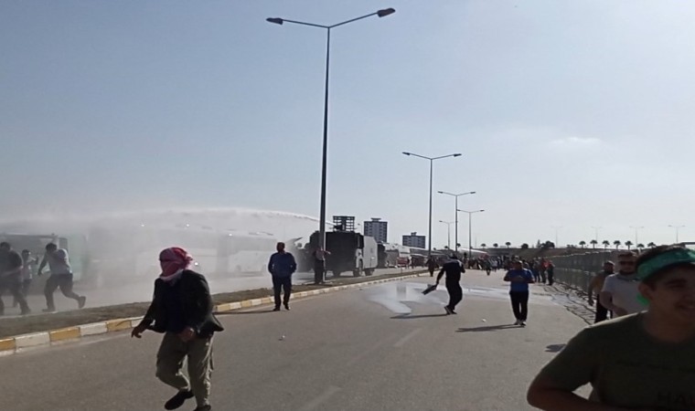 İncirlik Üssüne girmeye çalışan gruba polis müdahale etti