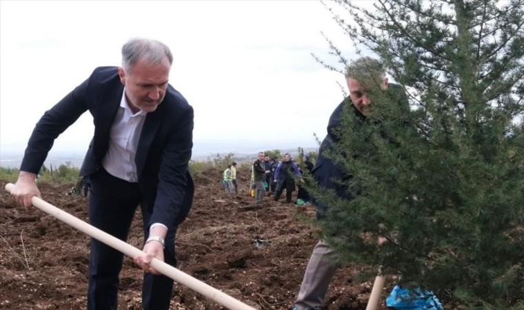 İnegölde ‘Cumhuriyete Nefes Fidanları Dikildi