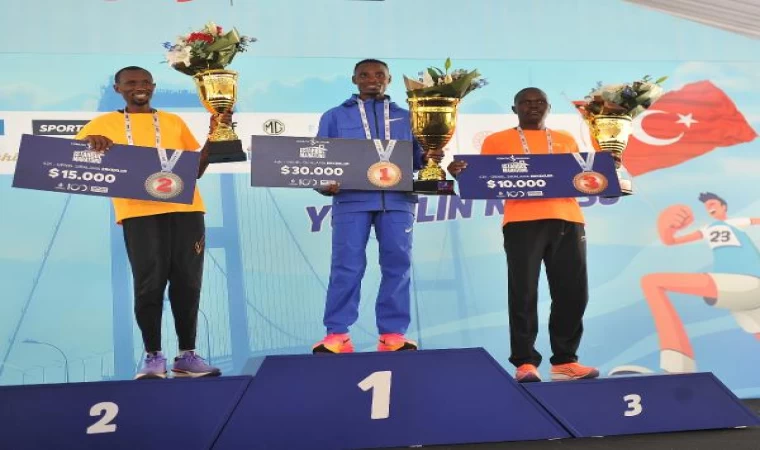 İstanbul Maratonu’na Kenyalı atletler damga vurdu (FOTOĞRAFLAR)