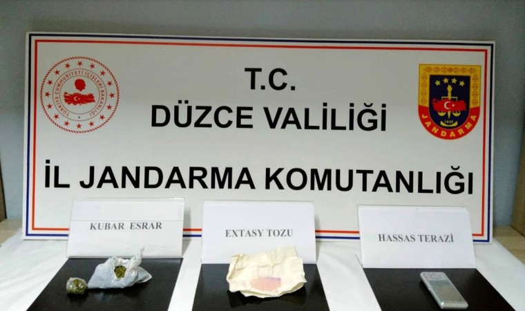 Jandarmadan uyuşturucuya geçit yok