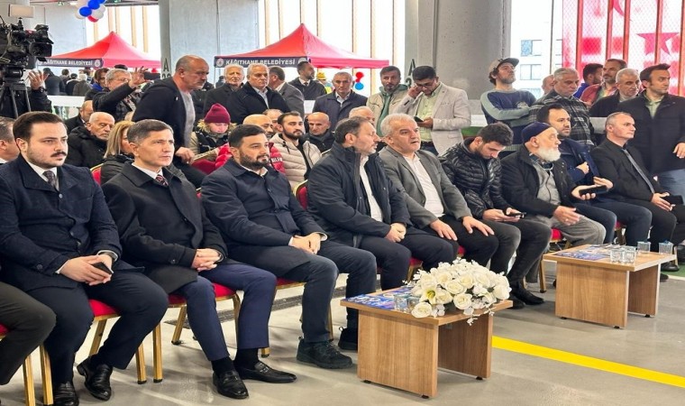 Kağıthanede 440 araçlık kapalı otopark ve pazaryeri açıldı