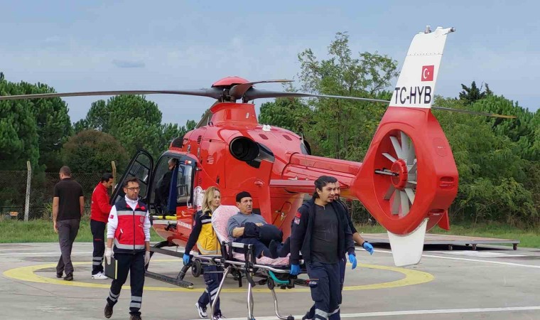 Kalp krizi geçiren vatandaş için ambulans helikopter havalandı