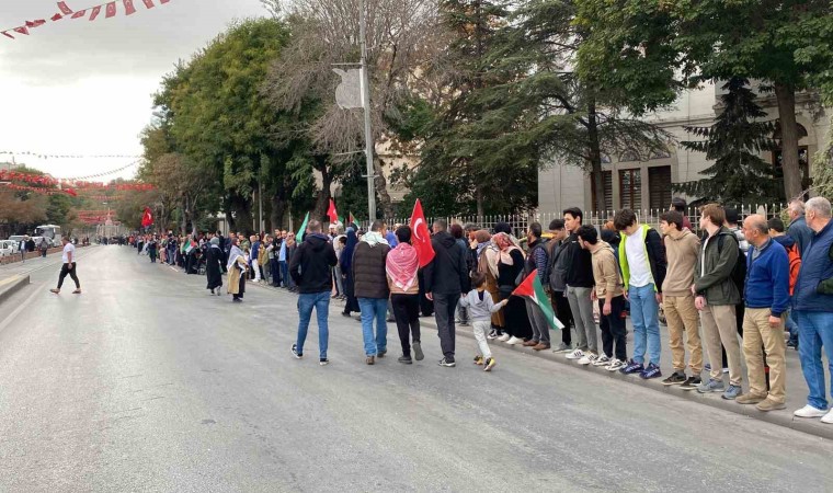 Konyada Gazze için insan zinciri oluşturuldu