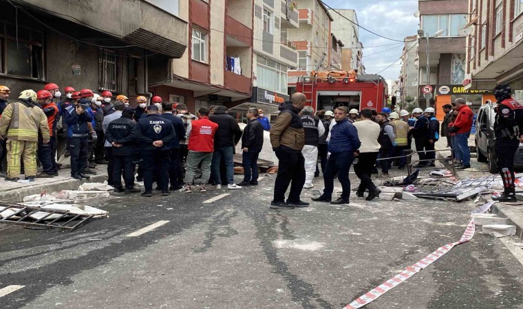 Küçükçekmecede meydana gelen doğalgaz kaynaklı patlama anı kamerada