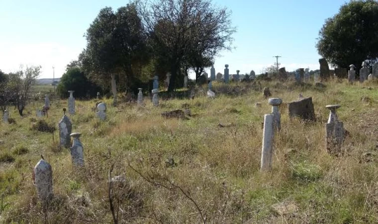 Kumkale Mezarlığı, Çanakkale Savaşları’ndan izler taşıyor