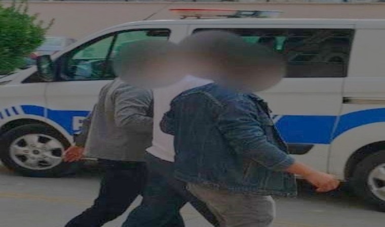 Kuşadası polisi 15 yıl hapis cezası ile aranan şahsı yakaladı