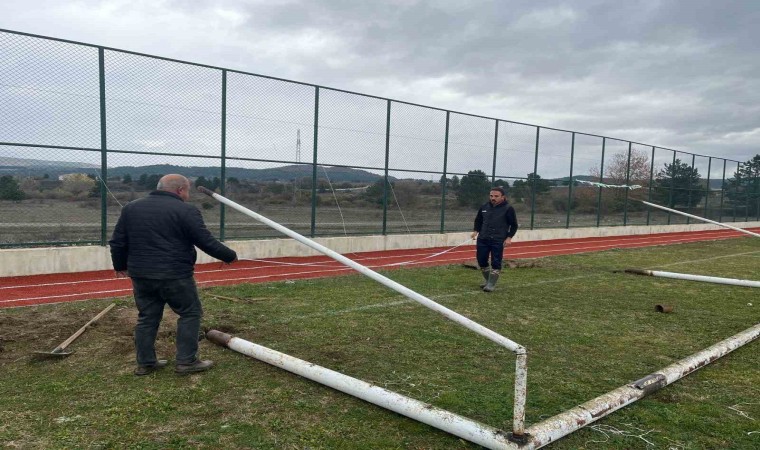 Maçın iptaline neden olan kale direkleri değiştirildi