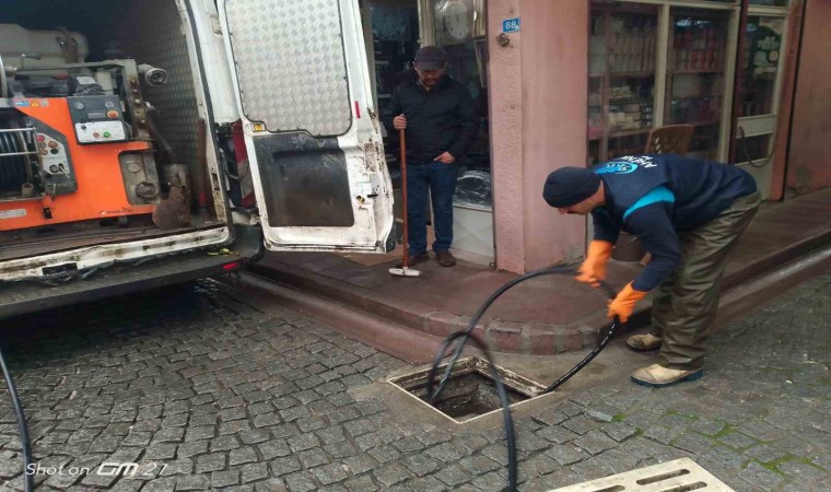 Manisa Büyükşehir Belediyesi ve MASKİden sağanak yağış mesaisi