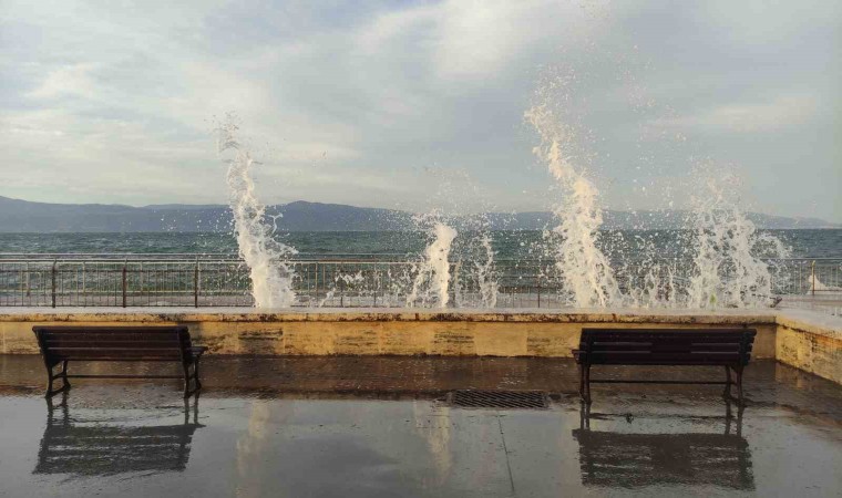 Marmara Denizinde fırtına uyarısı